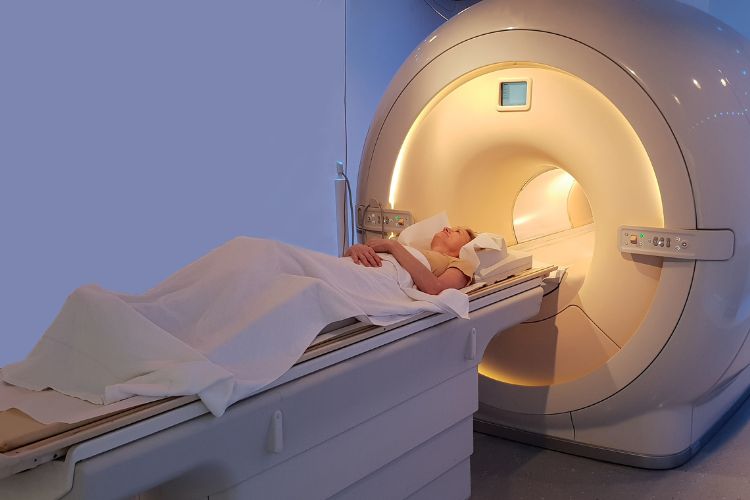 Patient going through PRP's MRI-Imaging